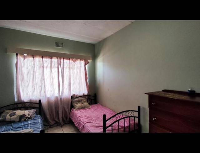 2 BEDROOM APARTMENT FOR SALE IN CRUYWAGEN PARK